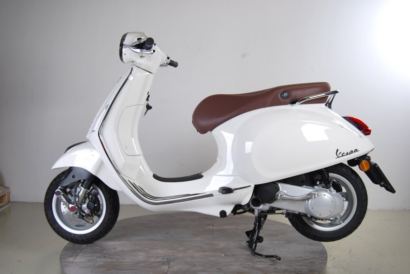 Vespa Primavera 50 4T E5 MY22/23