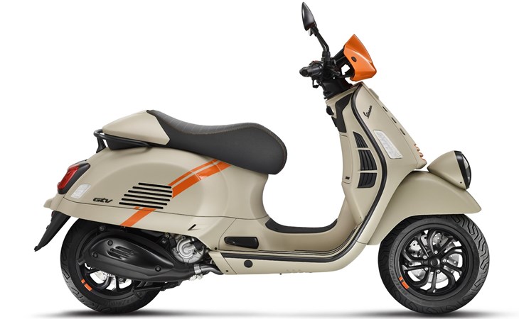 Vespa "GTV" ABS E5 MY23 (sei giorni)