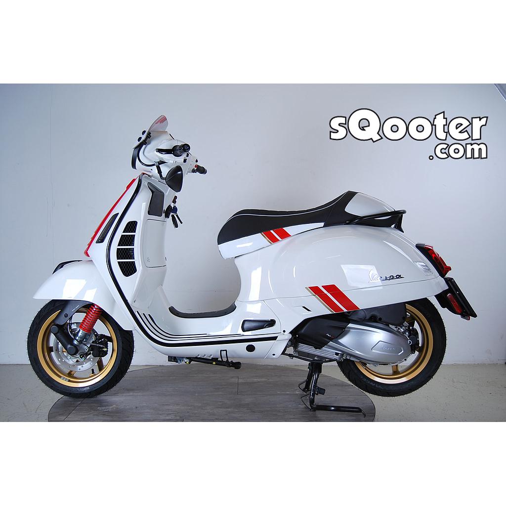 Vespa GTS 300 Racing Sixties Custom, 13" typisiert, r60ies Mono Sitzbank, Windschild, Racing Spiegel,... Rollersets   (statt 8.850,-)